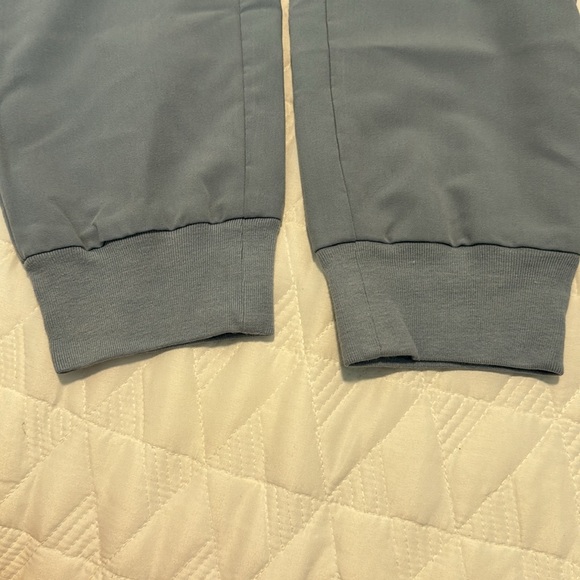 FIGS-Scrub Set Dusty Blue (Limited Edition) Medium - Picture 7 of 7